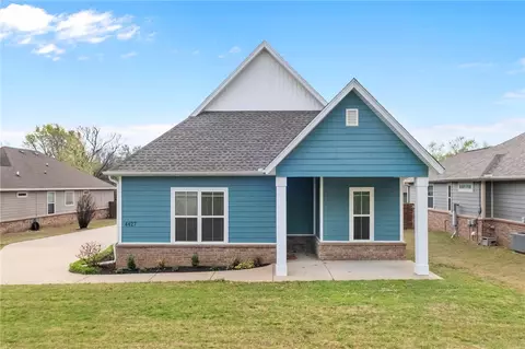 4427 Mount Comfort Rd, Fayetteville, AR 72704