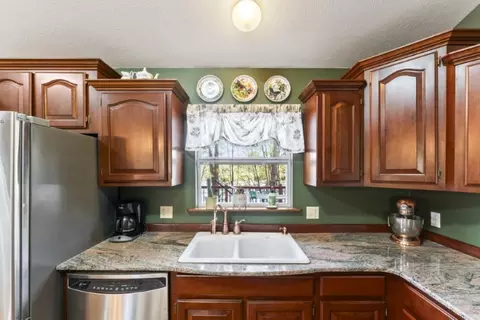 Kitchen - 784 Lake Rd, Shell Knob, MO 65747 photo 2 of 2