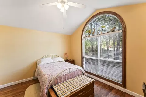 Bedroom - 784 Lake Rd, Shell Knob, MO 65747 photo 2 of 5