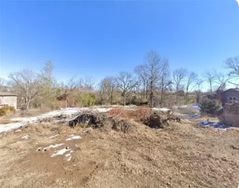 802 Kings Dr, Bentonville, AR 72712