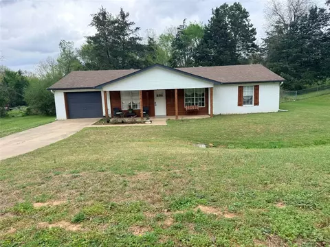 1035 E Gum St, Russellville, AR 72802