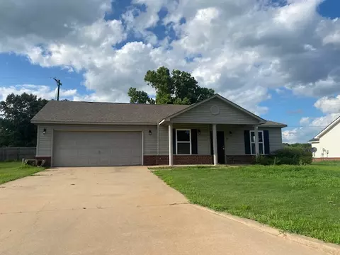 28 Cypress Ave, Clarksville, AR 72830