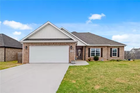 924 Laux Ln, Pea Ridge, AR 72751