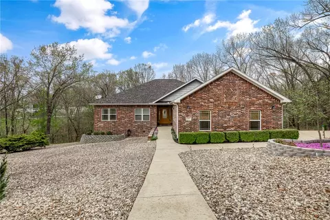 8 Osborne Dr, Bella Vista, AR 72715