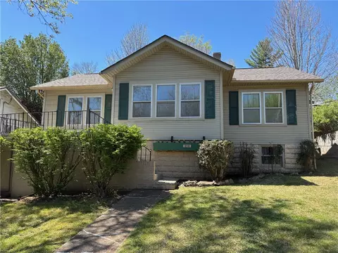 Exterior - 210 N N Spg, Harrison, AR 72601 photo 5 of 17
