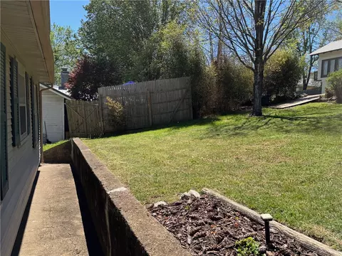Exterior - 210 N N Spg, Harrison, AR 72601 photo 13 of 17