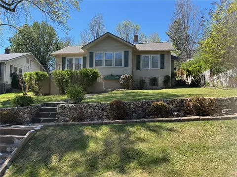 Exterior - 210 N N Spg, Harrison, AR 72601 photo 6 of 17
