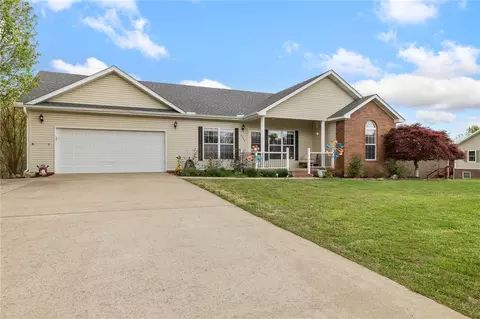 3999 Turnburry Dr, Harrison, AR 72601