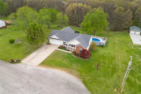 3999 Turnbury Dr, Harrison, AR 72601