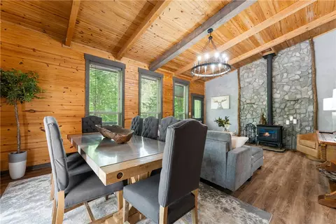 Dining - 3931 Zack Rd, Marshall, AR 72650 photo 1 of 3