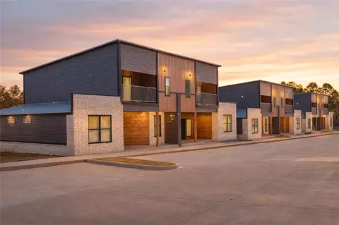 5717 Park Ave, Fort Smith, AR 72903