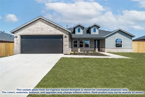 1033 Marquis Ave, Lowell, AR 72745