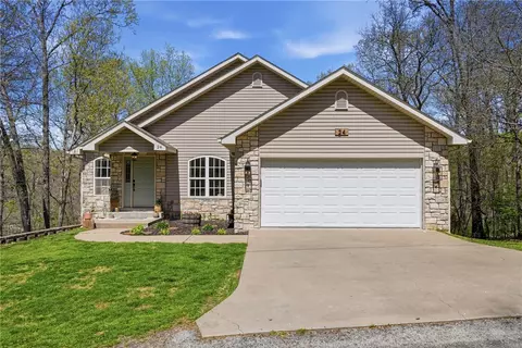 24 Bridlington Dr, Bella Vista, AR 72714