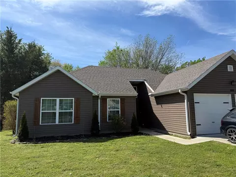 512 E Bean St, Lincoln, AR 72744