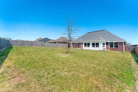 Exterior - 204 Monroe St, Centerton, AR 72719 photo 5 of 8