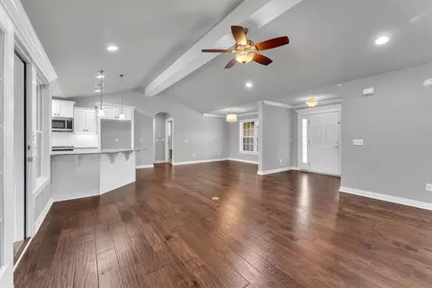 Living - 204 Monroe St, Centerton, AR 72719 photo 4 of 4