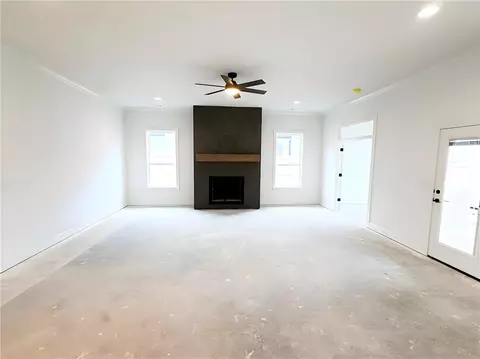 Living - 1320 Greyback Ln, Centerton, AR 72719 photo 3 of 10