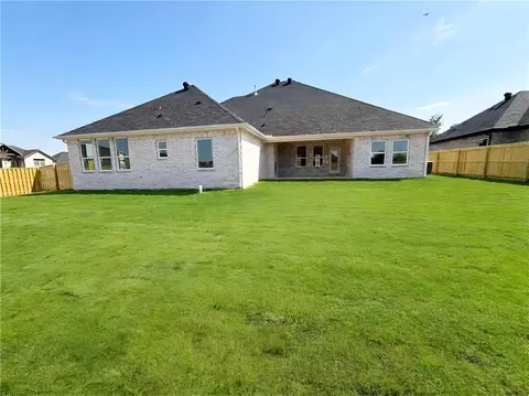 Exterior - 1320 Greyback Ln, Centerton, AR 72719 photo 8 of 9