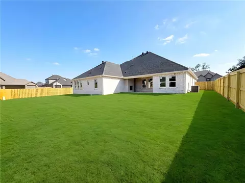 Exterior - 1320 Greyback Ln, Centerton, AR 72719 photo 7 of 9