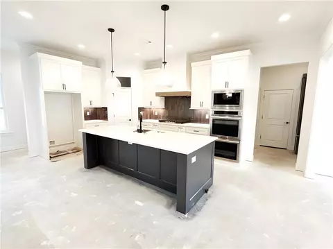 Kitchen - 1320 Greyback Ln, Centerton, AR 72719 photo 1 of 8