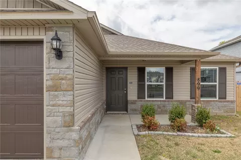 899 Sparrow, Fayetteville, AR 72701