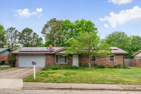 1506 Joye St, Springdale, AR 72762