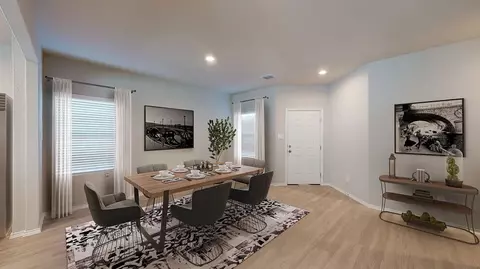 Dining - 1013 Colossal Ave, Lowell, AR 72745 photo 1 of 1