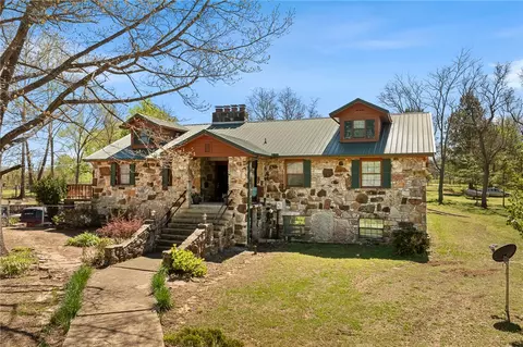 5494 East St, Everton, AR 72633