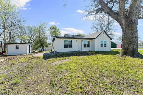 141 S Grove St, Granby, MO 64844