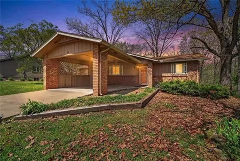 13 Scarborough Ln, Bella Vista, AR 72715
