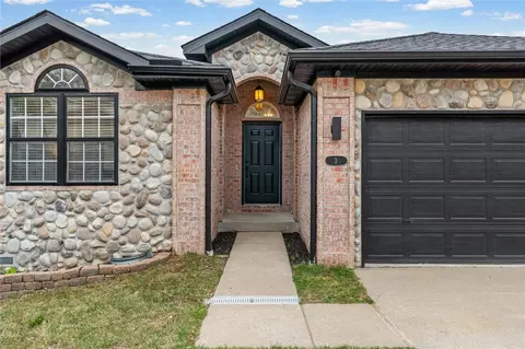 3 Valley View Cir, Bentonville, AR 72712