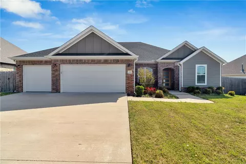 1234 Cassia St, Springdale, AR 72762