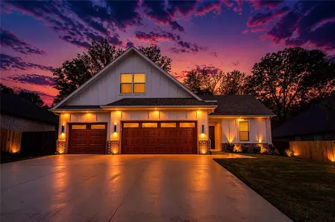 1205 Bunker Dr, Pea Ridge, AR 72751