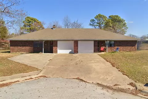 2708 Mcmillan Dr #A & B, Springdale, AR 72762