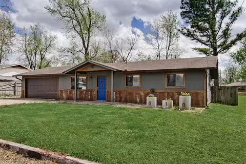 610 SE 10th St, Bentonville, AR 72712