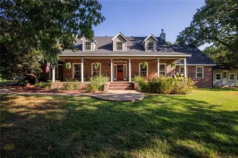 4292 Hewitt Springs Rd, Springdale, AR 72764