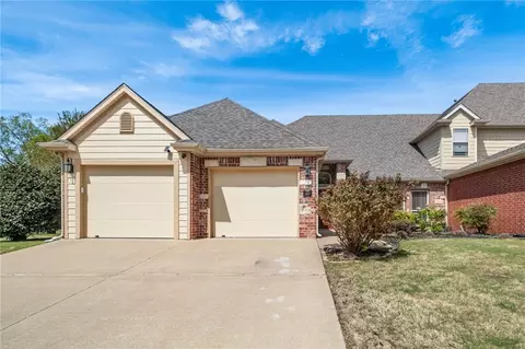 6617 W Valley View Rd, Rogers, AR 72758