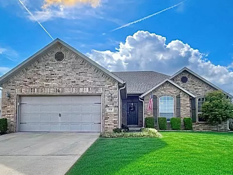 208 Mcdaniel St, Lowell, AR 72745