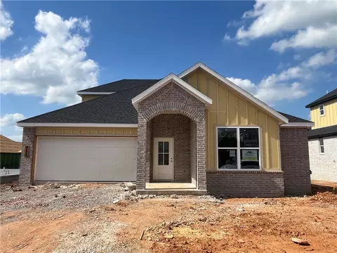 6800 Basswood Ave, Bentonville, AR 72713