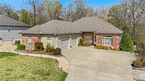 31 Mansfield Dr, Bella Vista, AR 72714