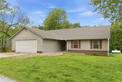 19 Tarleton Ln, Bella Vista, AR 72715