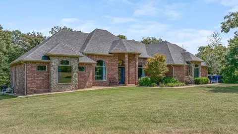 12912 Moore Ln, Gravette, AR 72736