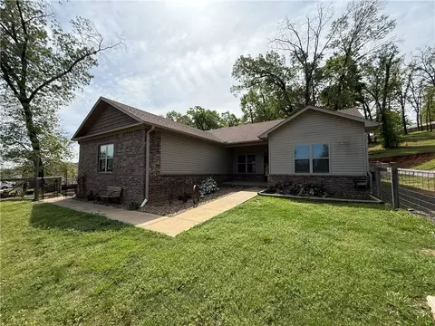 10405 Arroyo Ln, Dardanelle, AR 72834