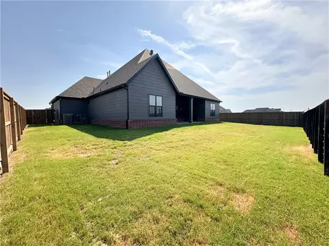 Exterior - 6586 Align Ave, Springdale, AR 72762 photo 4 of 5