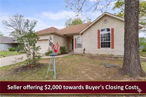 2 Lowther Ln, Bella Vista, AR 72714
