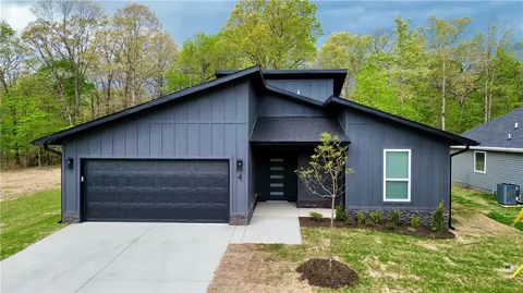 4 Shetland Cir, Bella Vista, AR 72715