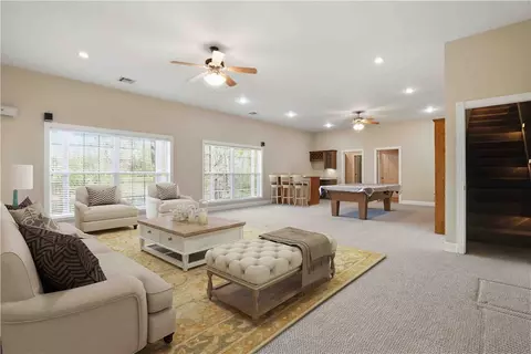21 Burnmouth Ln, Bella Vista, AR 72715