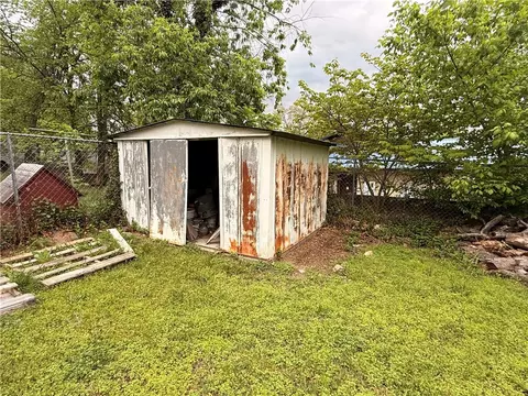 1011 N N Pne, Harrison, AR 72601 photo 8