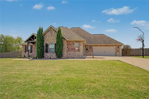 401 Eagle Ridge Dr, Farmington, AR 72730