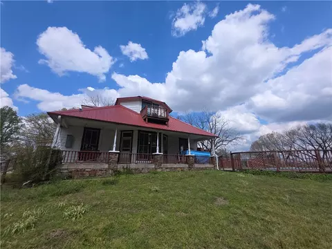 110 Hill St, Winslow, AR 72959